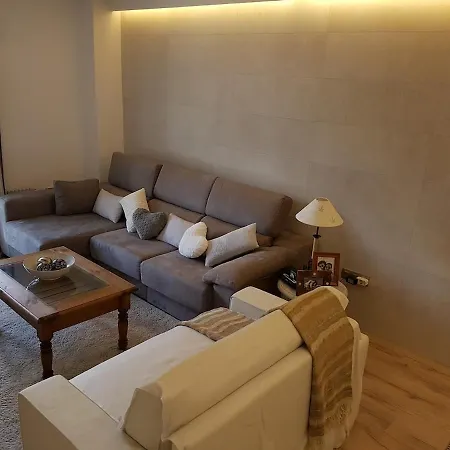 Mejor Zona De Sierra Nevada, Junto A Remontes, Pza Andalucia, D202 *