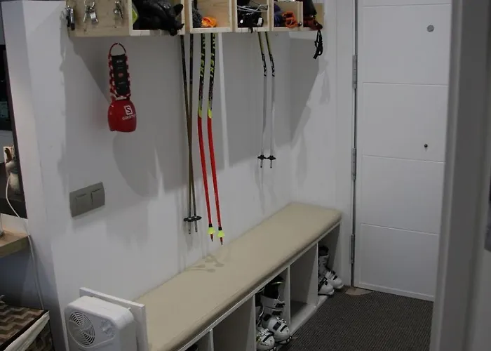 Mejor Zona De Sierra Nevada, Junto A Remontes, Pza Andalucia, D202 سْييرا نيفادا